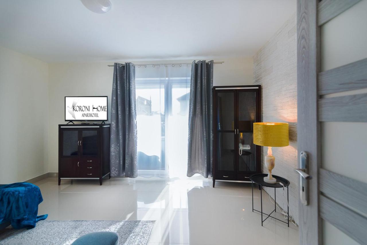 Aparthotel Koroni Home Raszyn Ngoại thất bức ảnh