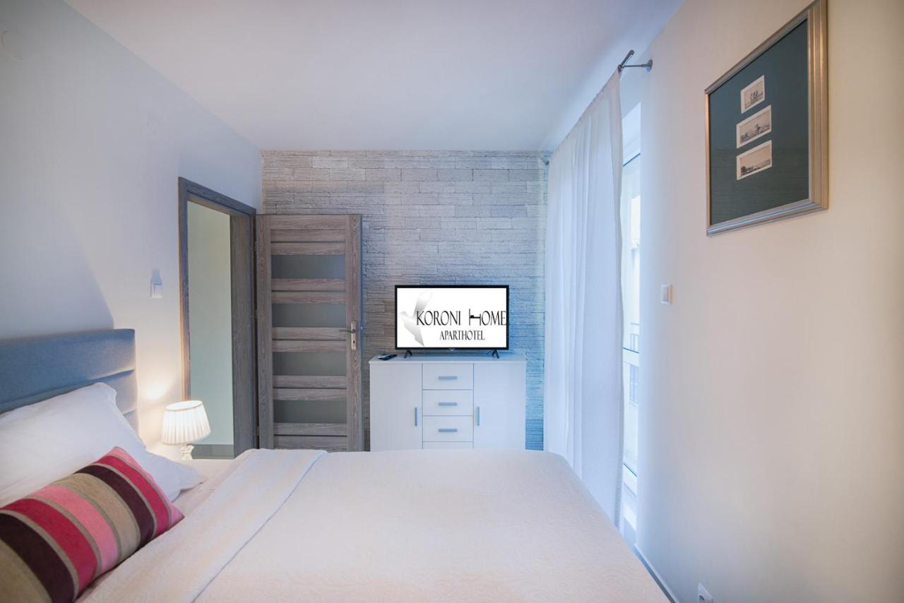 Aparthotel Koroni Home Raszyn Ngoại thất bức ảnh