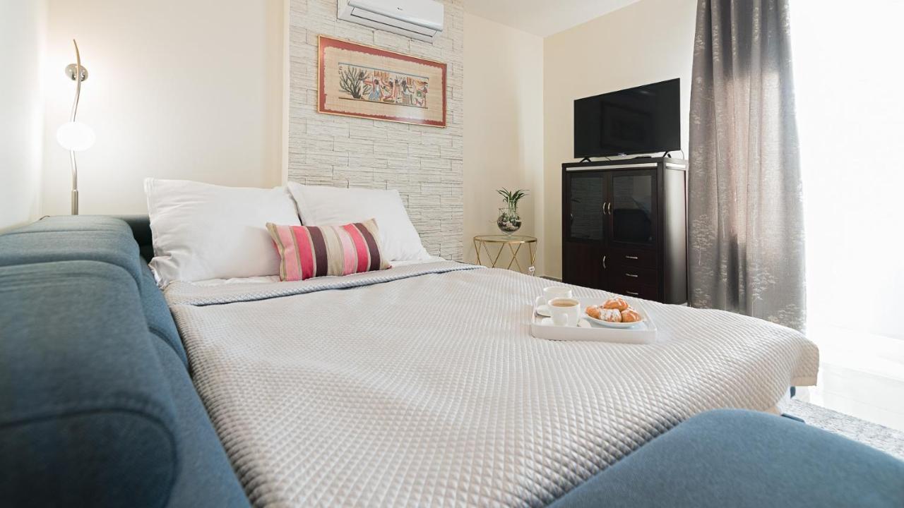 Aparthotel Koroni Home Raszyn Ngoại thất bức ảnh