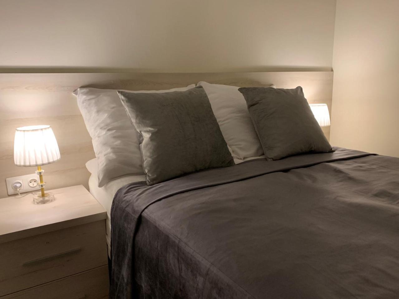 Aparthotel Koroni Home Raszyn Ngoại thất bức ảnh